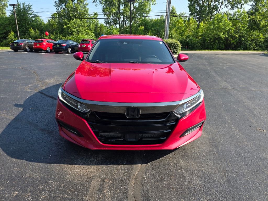 Used 2018 Honda Accord Sport image 2