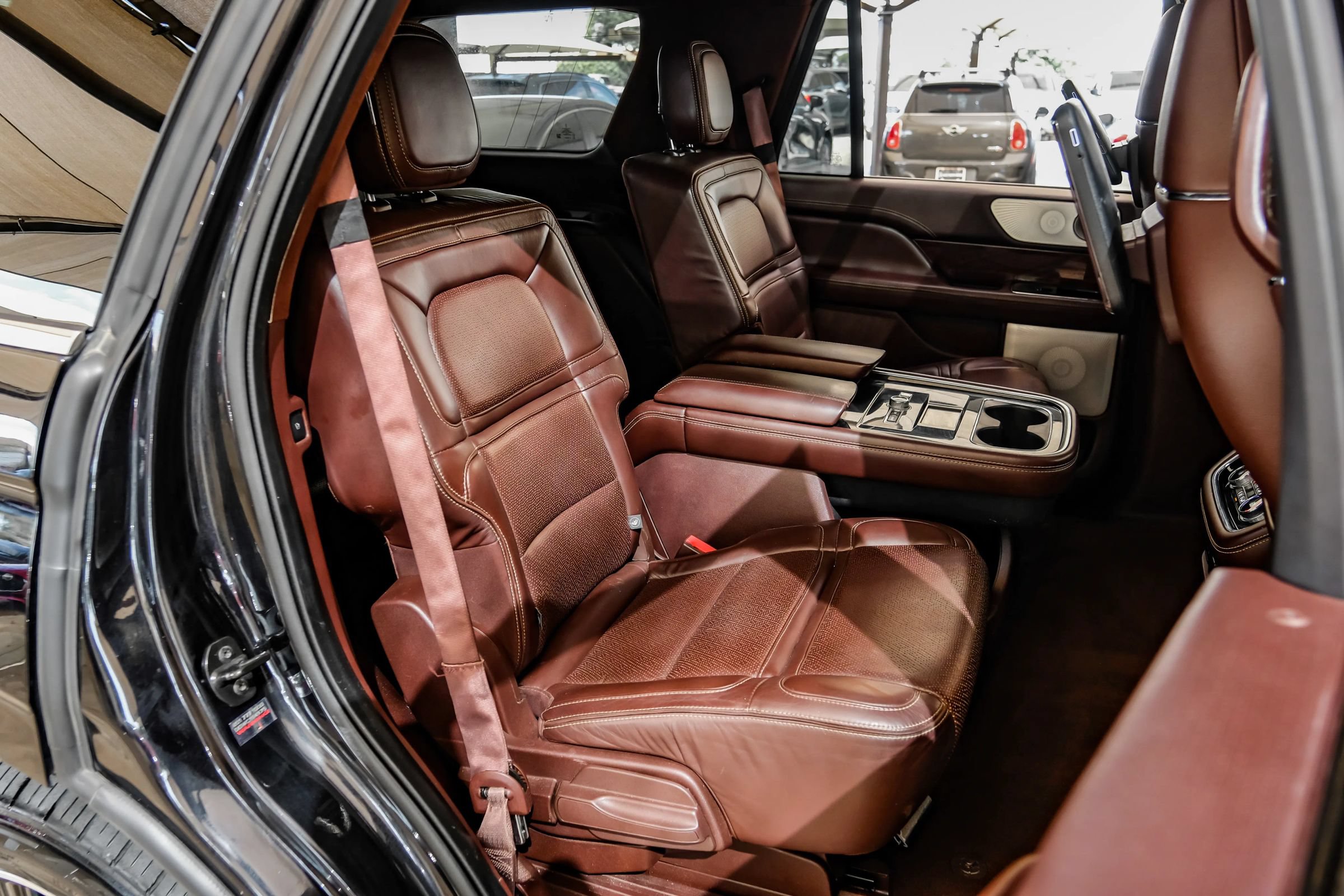 Used 2019 Lincoln Navigator Black Label w/ Cargo Package AWD/4WD image 46