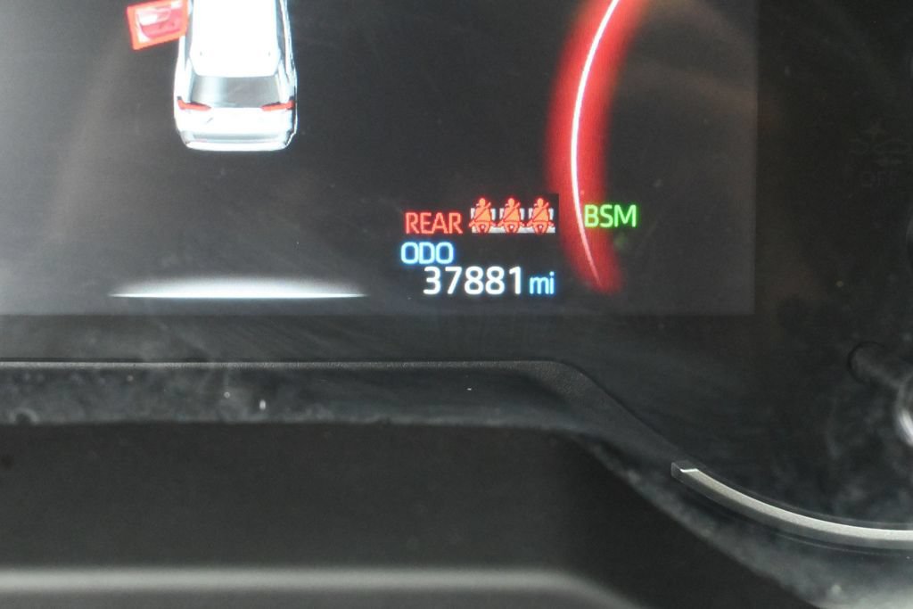 Certified 2025 Toyota RAV4 XLE AWD/4WD image 19