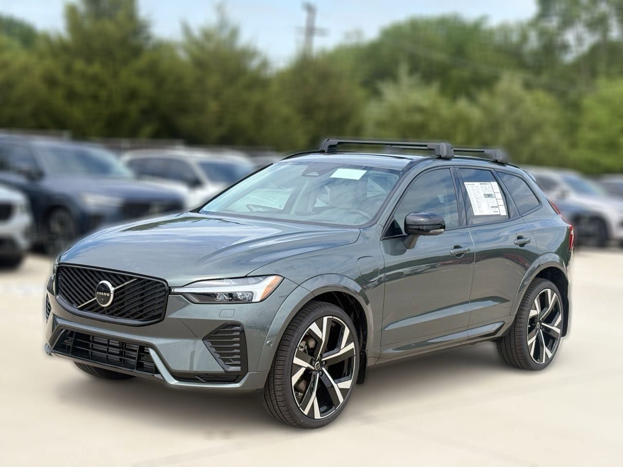 New 2026 Volvo XC60 T8 Ultra w/ Protection Package Premier AWD/4WD image 2