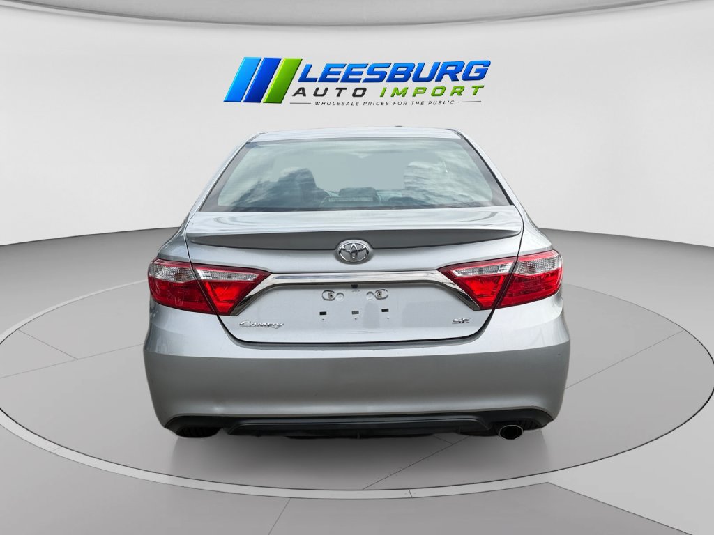Used 2017 Toyota Camry SE FWD image 4