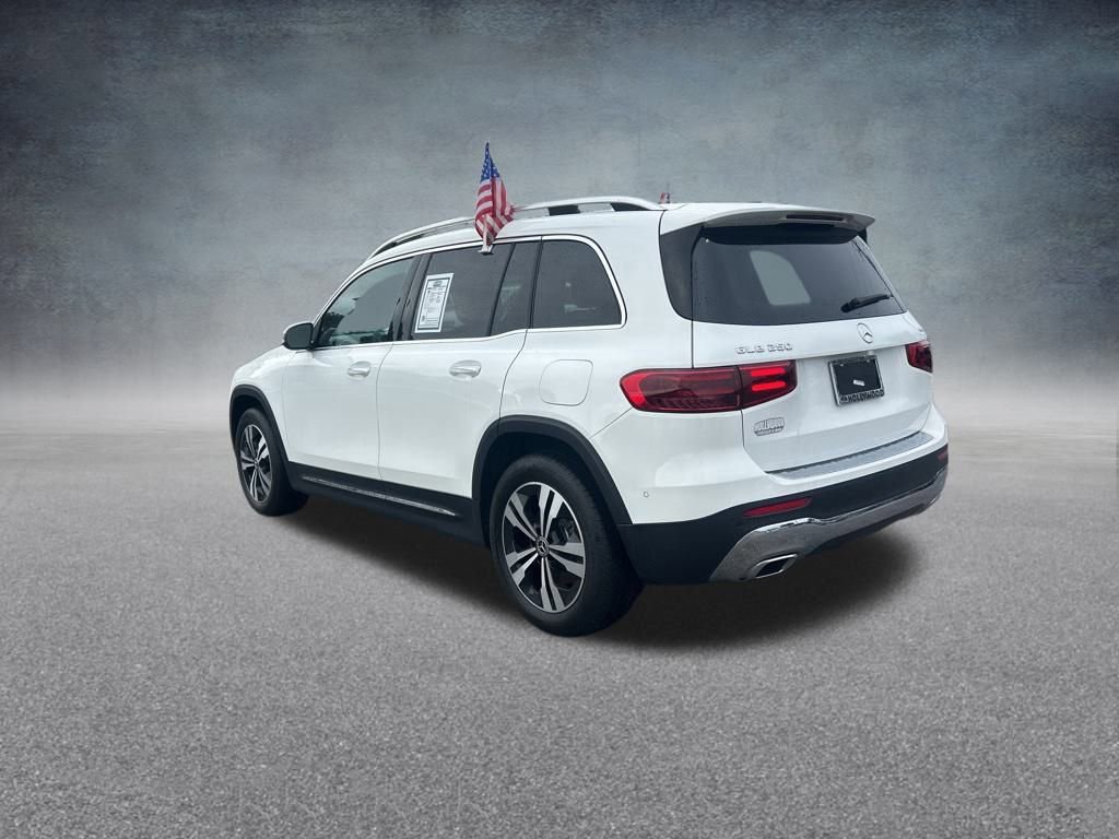 Used 2025 Mercedes-Benz GLB 250 4MATIC image 6