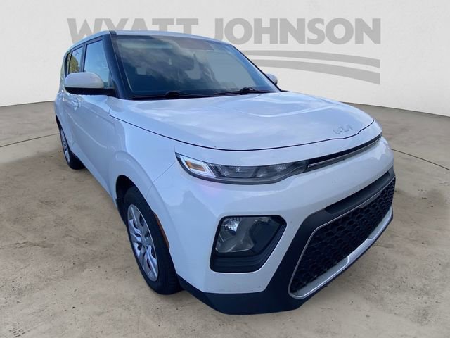 Used 2022 Kia Soul LX FWD image 13