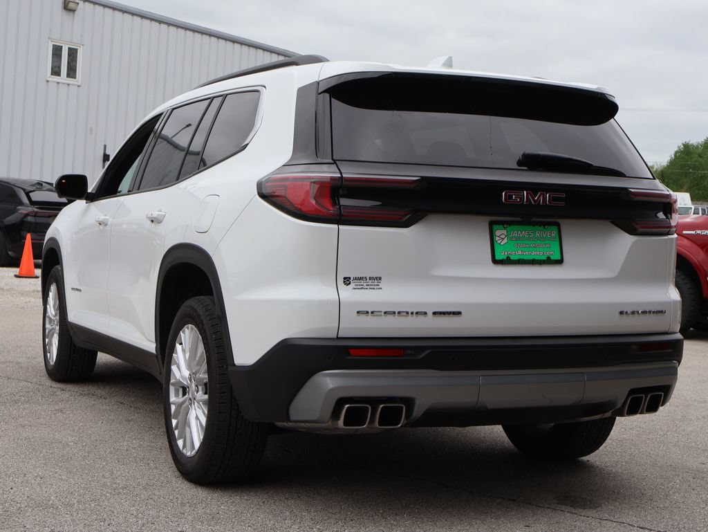Used 2026 GMC Acadia Elevation w/ Elevation Premium Package AWD/4WD image 3