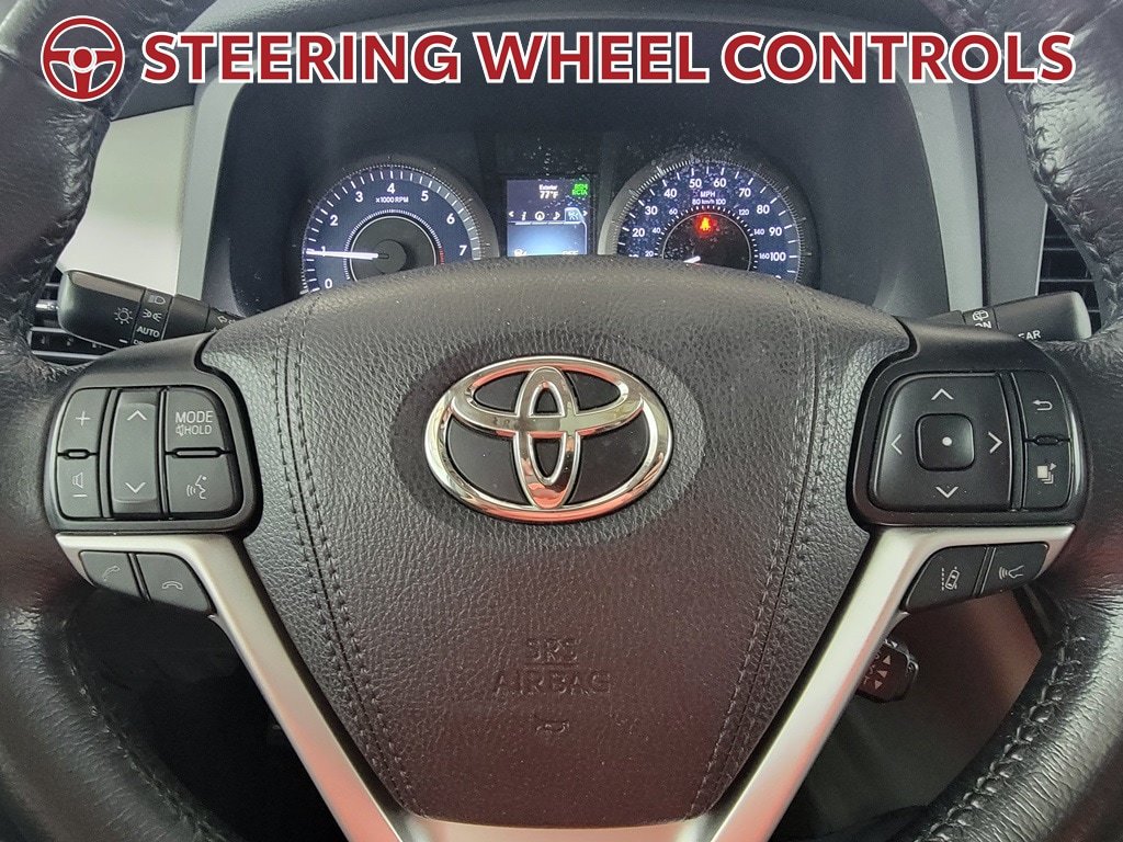 Used 2019 Toyota Sienna XLE Premium FWD image 18