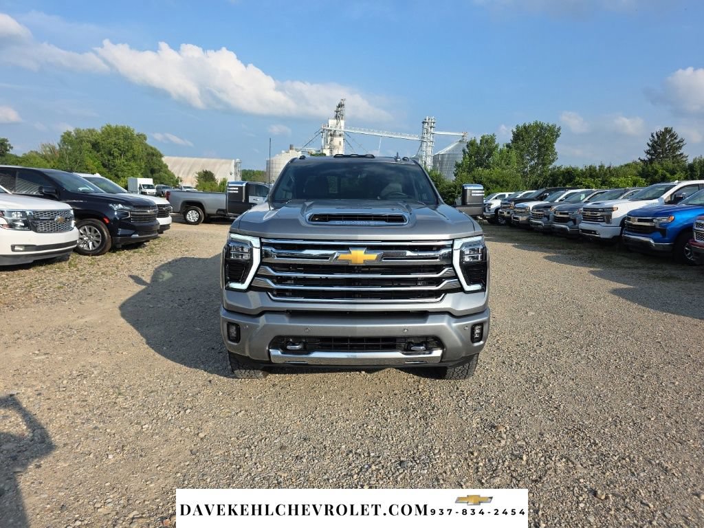 Used 2026 Chevrolet Silverado 2500 High Country w/ High Country Premium Package AWD/4WD image 8