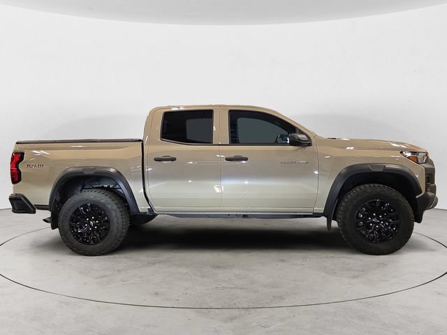 Used 2024 Chevrolet Colorado Trail Boss w/ Advanced Trailering Package AWD/4WD image 4