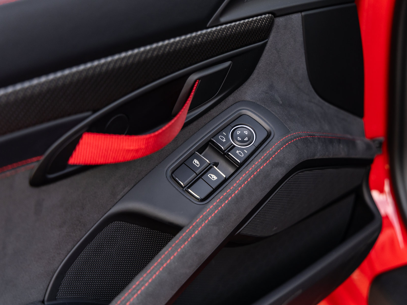Certified 2025 Porsche 718 Boxster Spyder RS RWD image 31