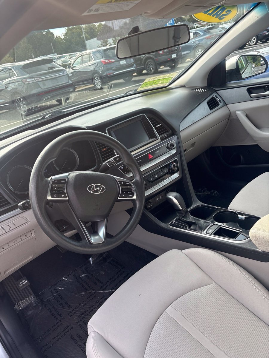 Used 2018 Hyundai Sonata SE FWD image 5