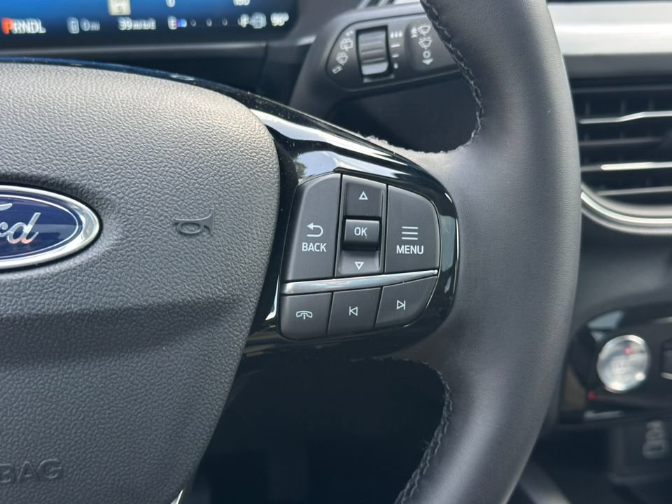 New 2025 Ford Escape SE w/ PHEV Premium Package FWD image 22