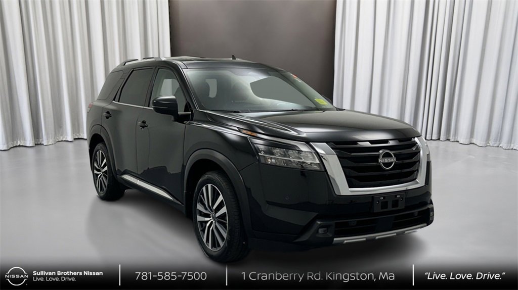 Certified 2022 Nissan Pathfinder Platinum w/ Cargo Package image 3