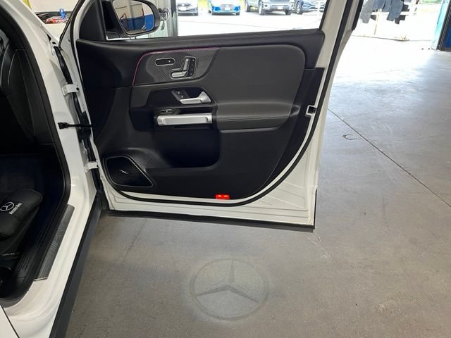 Used 2021 Mercedes-Benz GLB 35 AMG 4MATIC image 12