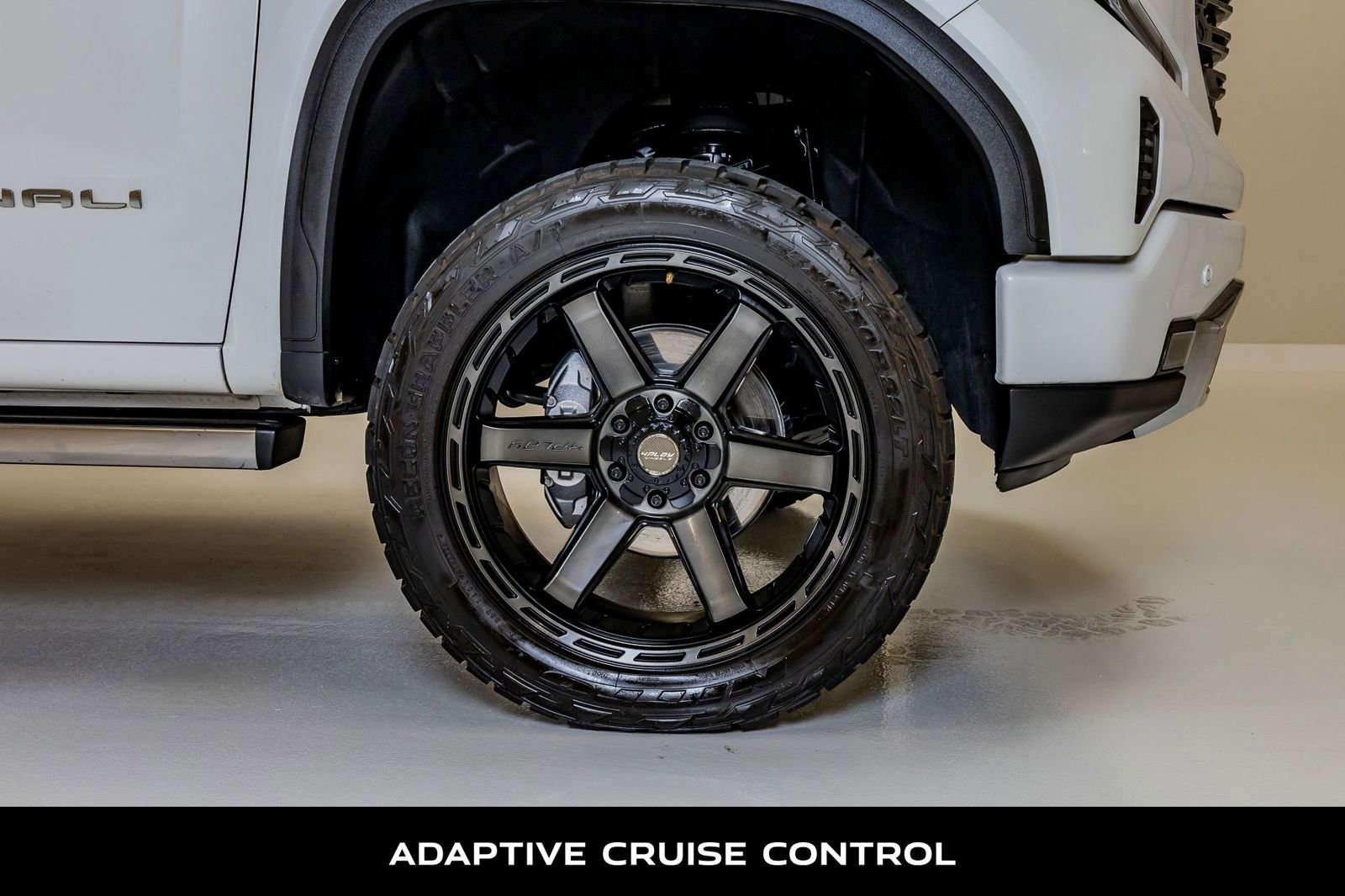 Used 2024 GMC Sierra 1500 Denali Ultimate image 10