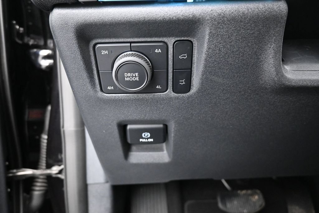Used 2025 Ford Expedition Max Platinum AWD/4WD image 12