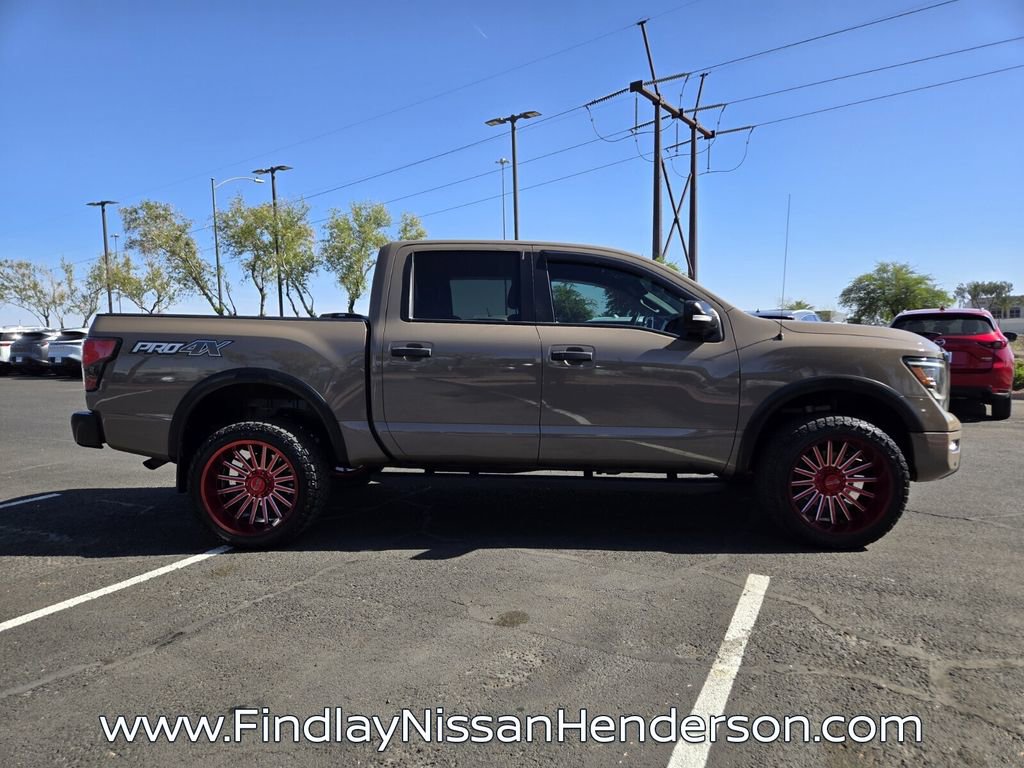 Used 2021 Nissan Titan PRO-4X w/ Pro-4x Convenience Package image 7