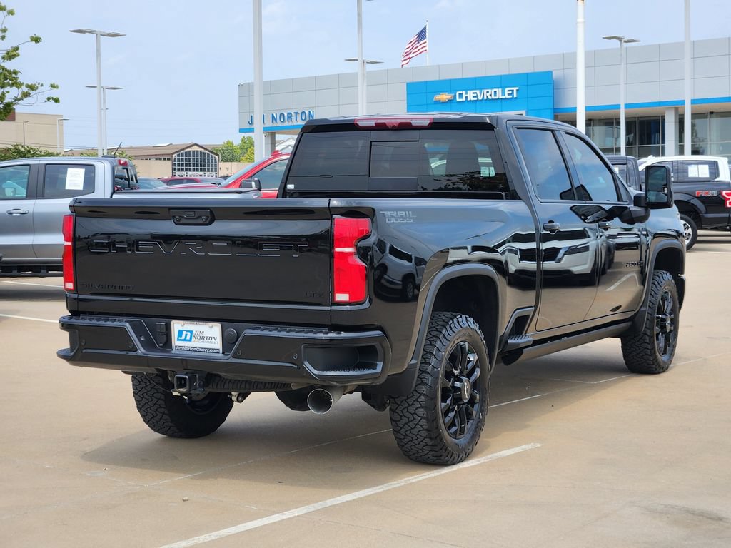 Used 2026 Chevrolet Silverado 2500 LTZ w/ LTZ Plus Package AWD/4WD image 5