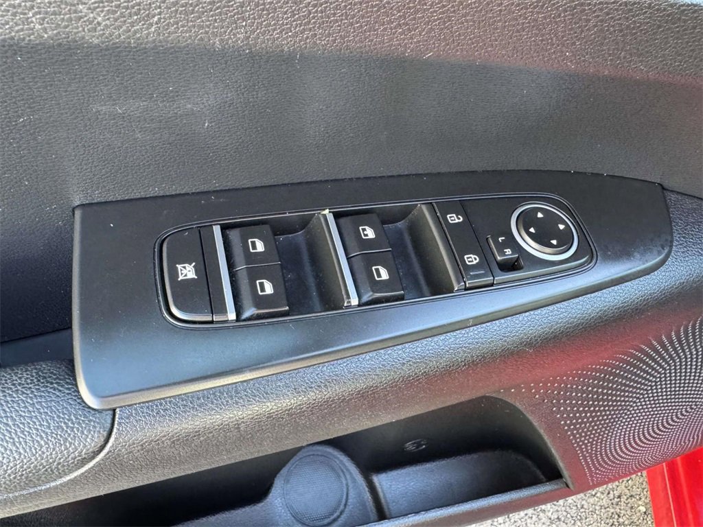 Used 2024 Kia Forte LXS image 17