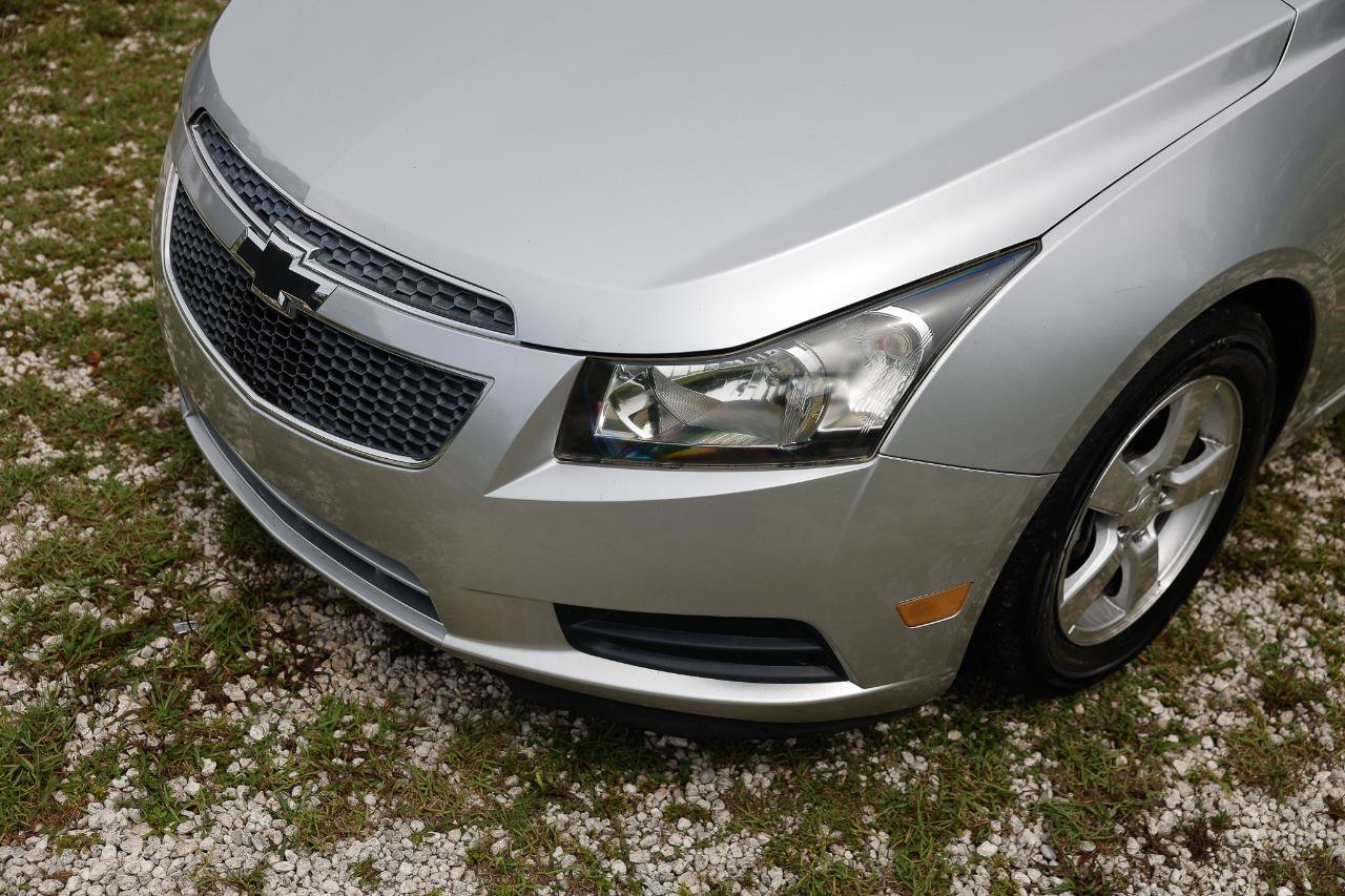Used 2013 Chevrolet Cruze LT FWD image 29