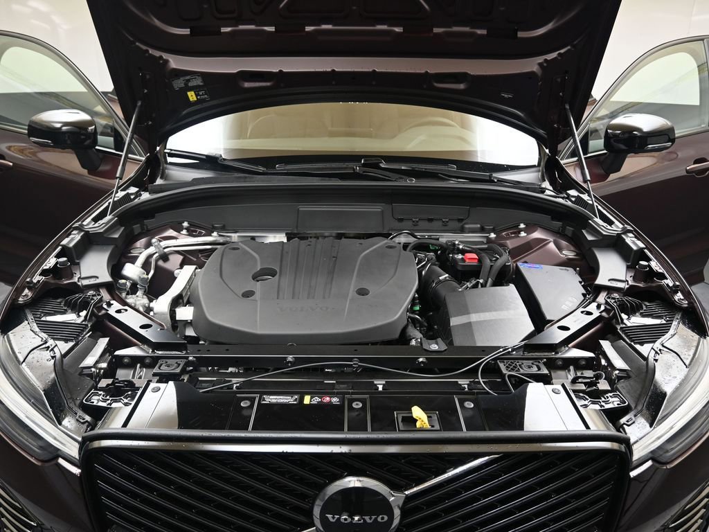 New 2026 Volvo XC60 B5 Plus w/ Protection Package Premier image 9
