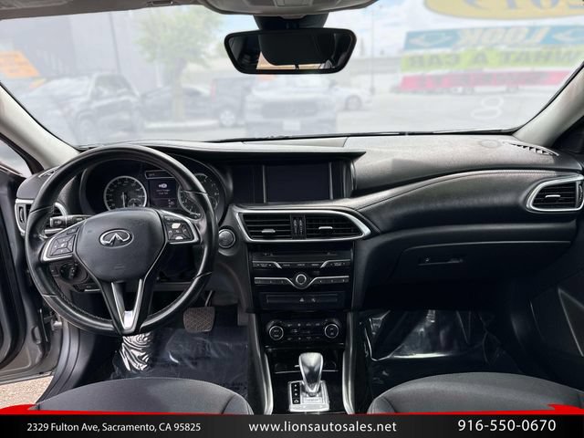 Used 2019 INFINITI QX30 FWD image 15