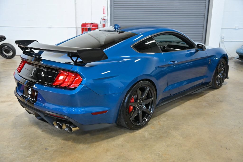 Used 2020 Ford Mustang Shelby GT500 w/ Carbon Fibre Track Pack RWD image 16