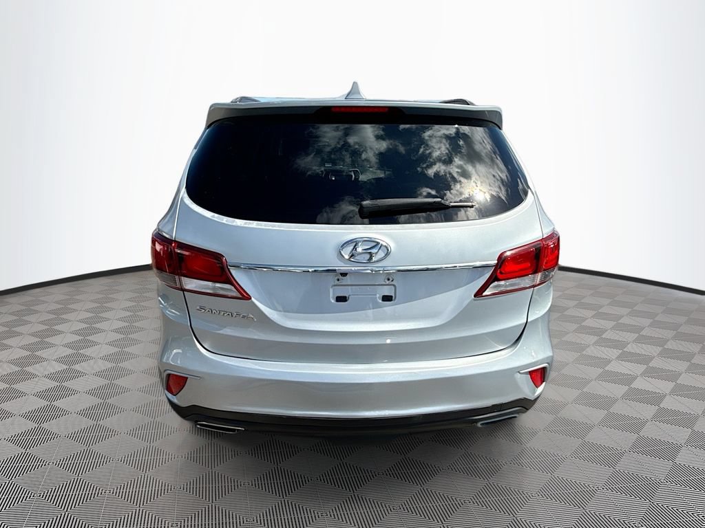 Used 2018 Hyundai Santa Fe SE w/ Cargo Package FWD image 7