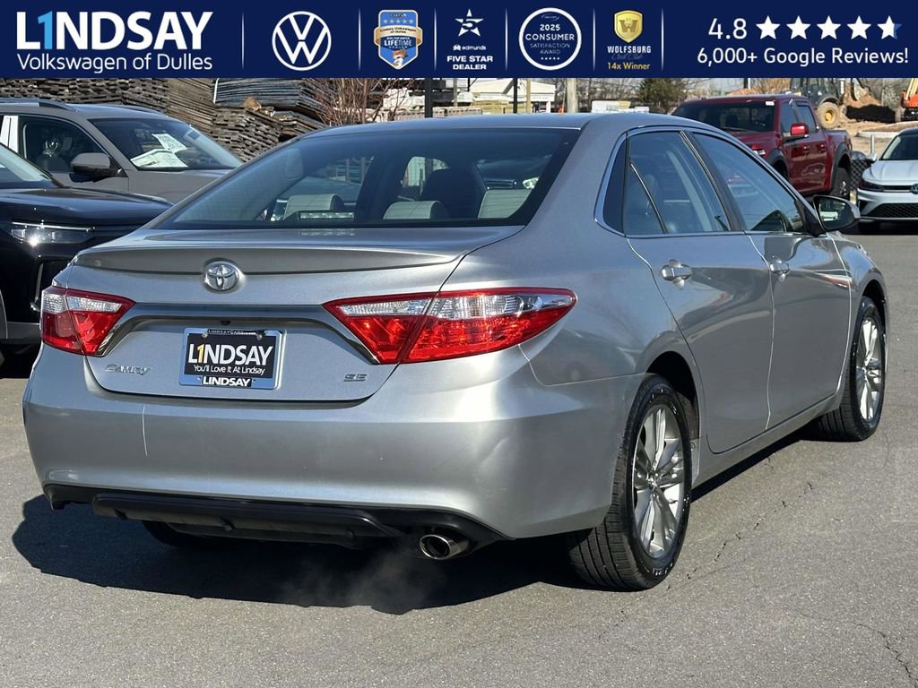 Used 2017 Toyota Camry SE image 6
