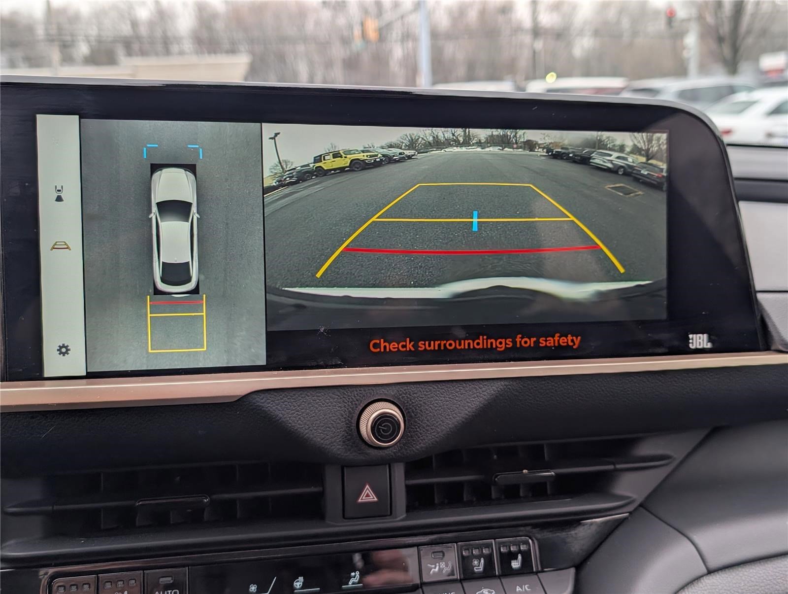 Used 2023 Toyota Crown Platinum image 28