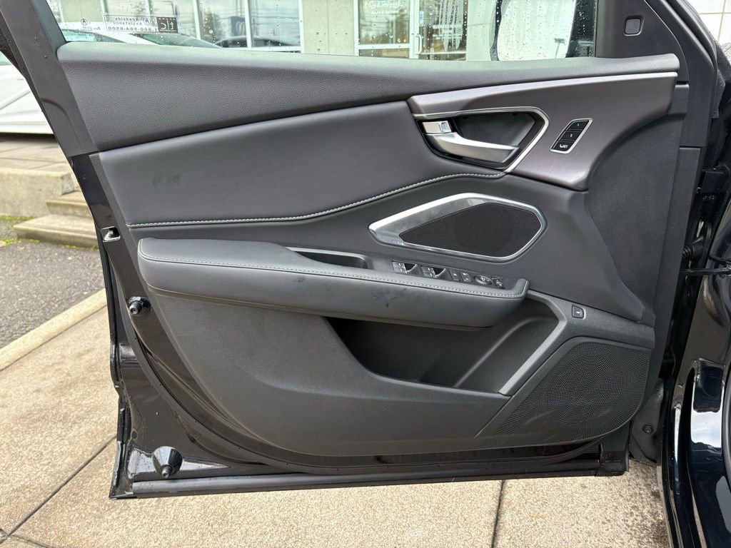 New 2025 Acura RDX SH-AWD image 11