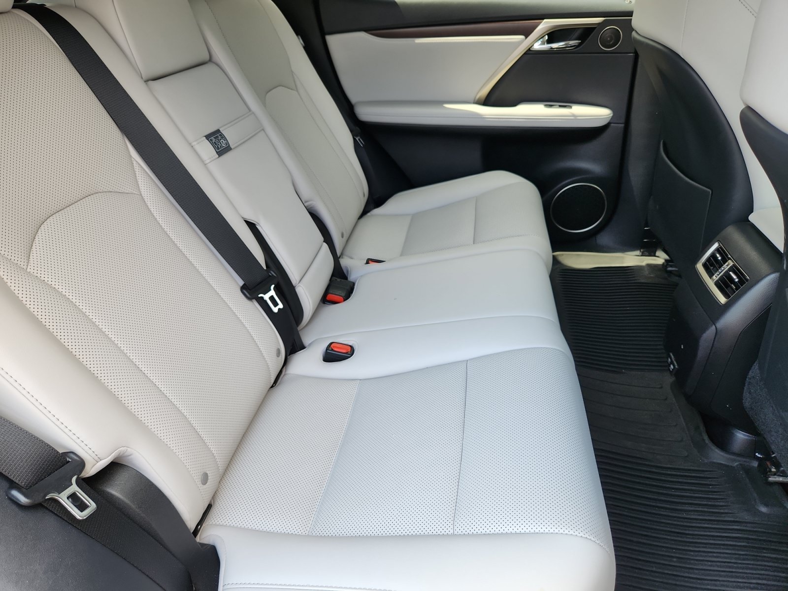Used 2020 Lexus RX 350 AWD w/ Premium Package image 18