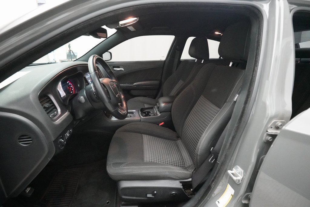 Used 2018 Dodge Charger GT w/ Blacktop Package image 7