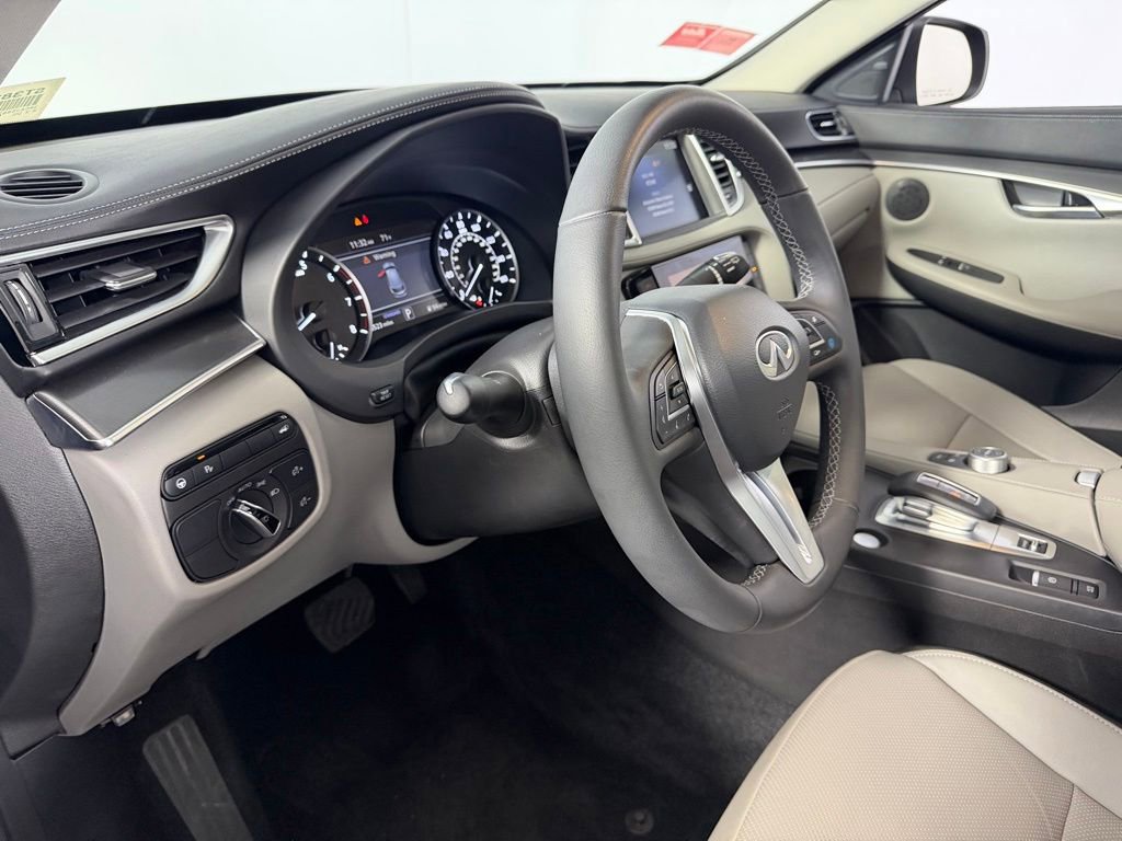 Used 2025 INFINITI QX50 Luxe AWD/4WD image 20