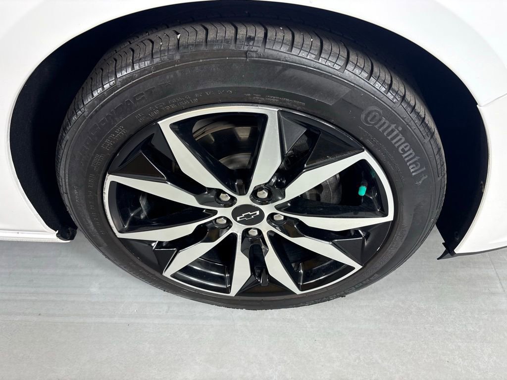 Used 2023 Chevrolet Malibu RS FWD image 12
