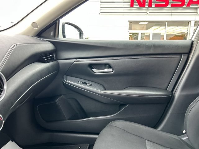 Used 2024 Nissan Sentra SV FWD image 37