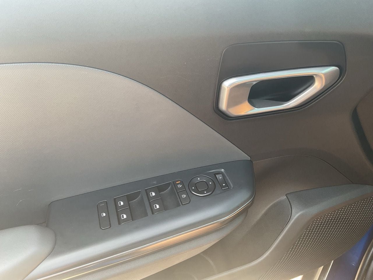 Used 2025 Kia K4 FWD image 16