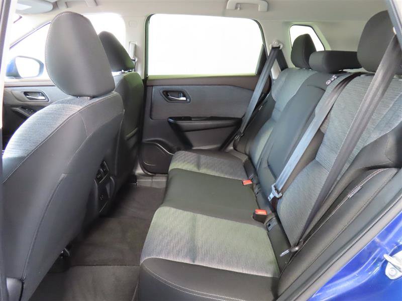 Used 2023 Nissan Rogue SV AWD/4WD image 30