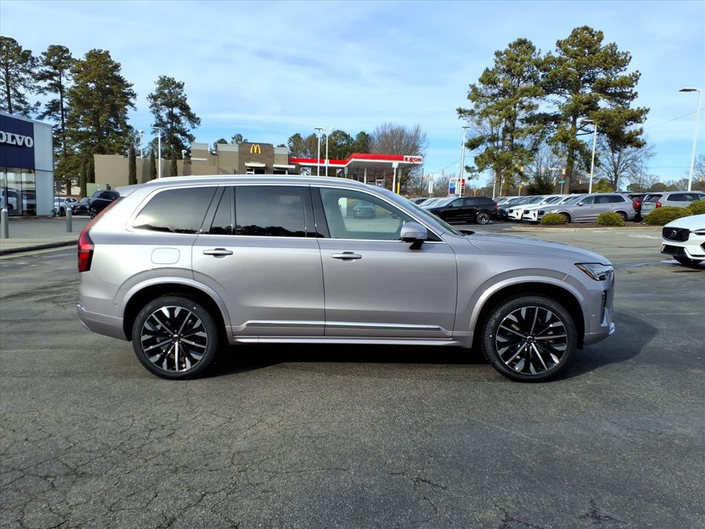 New 2026 Volvo XC90 B6 Plus w/ Protection Package Premier AWD/4WD image 2