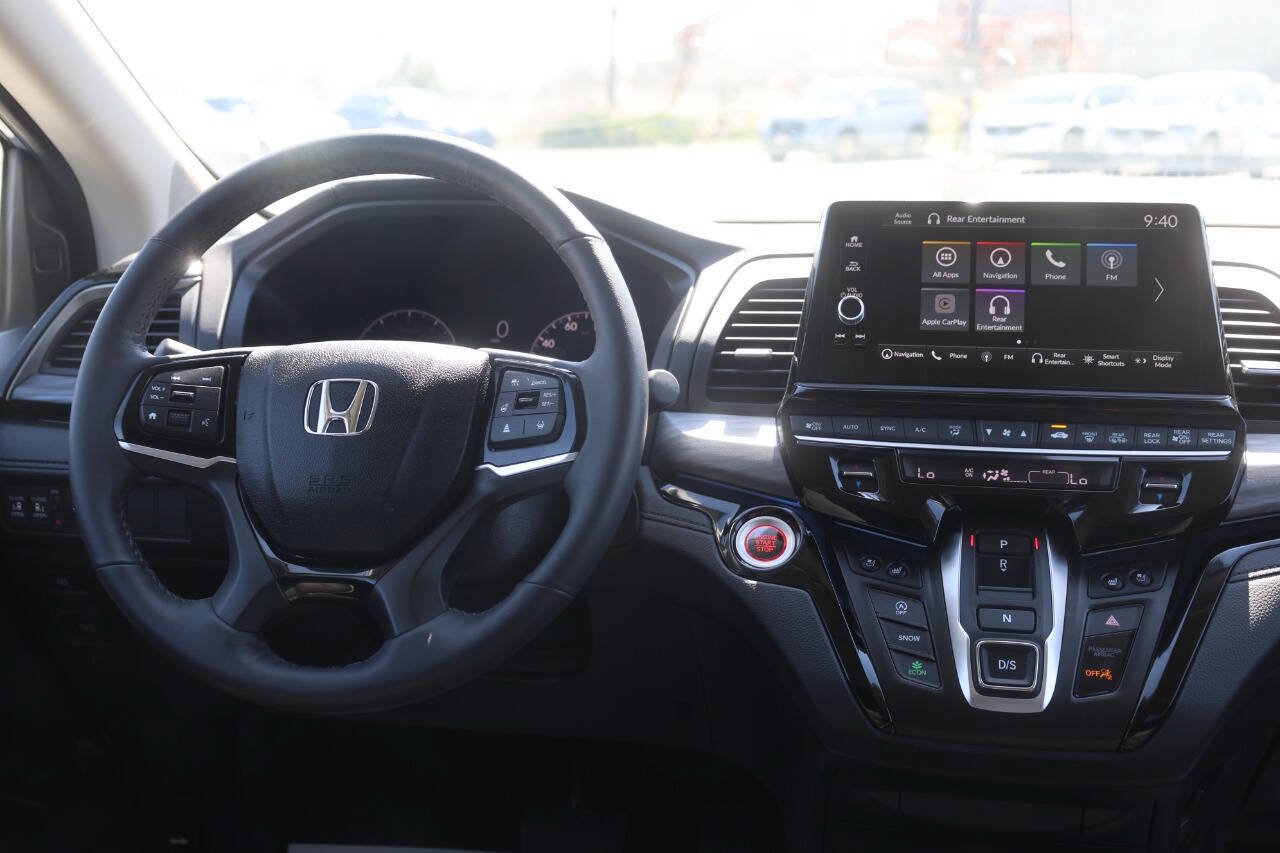 Used 2025 Honda Odyssey Elite image 25