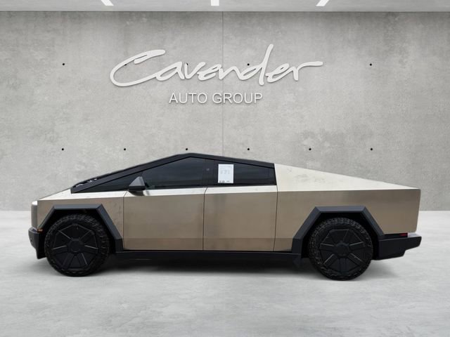 Used 2024 Tesla Cybertruck AWD Crew Cab image 13