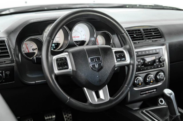 Used 2013 Dodge Challenger R/T RWD image 13