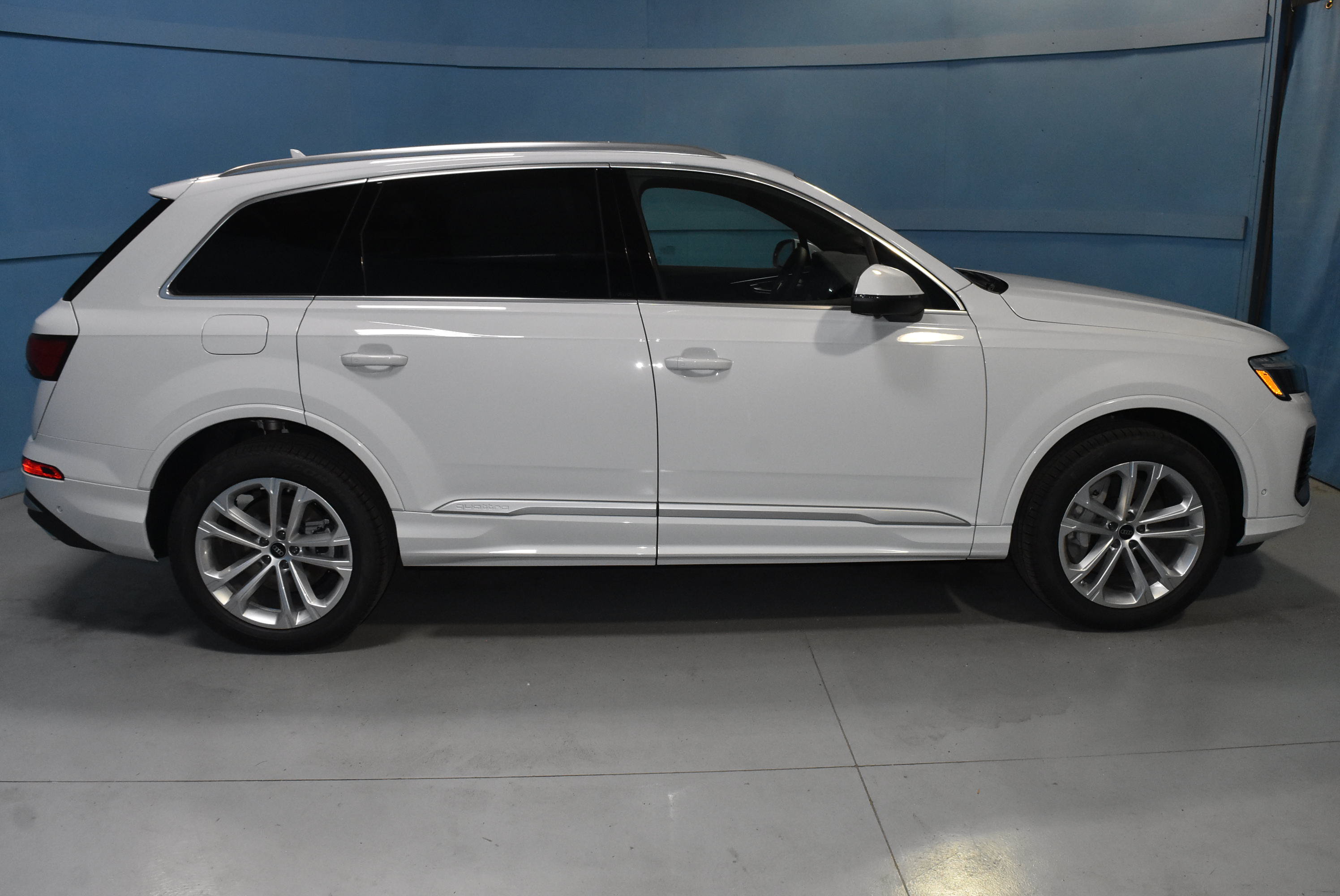 New 2026 Audi Q7 2.0T Premium Plus AWD/4WD image 16