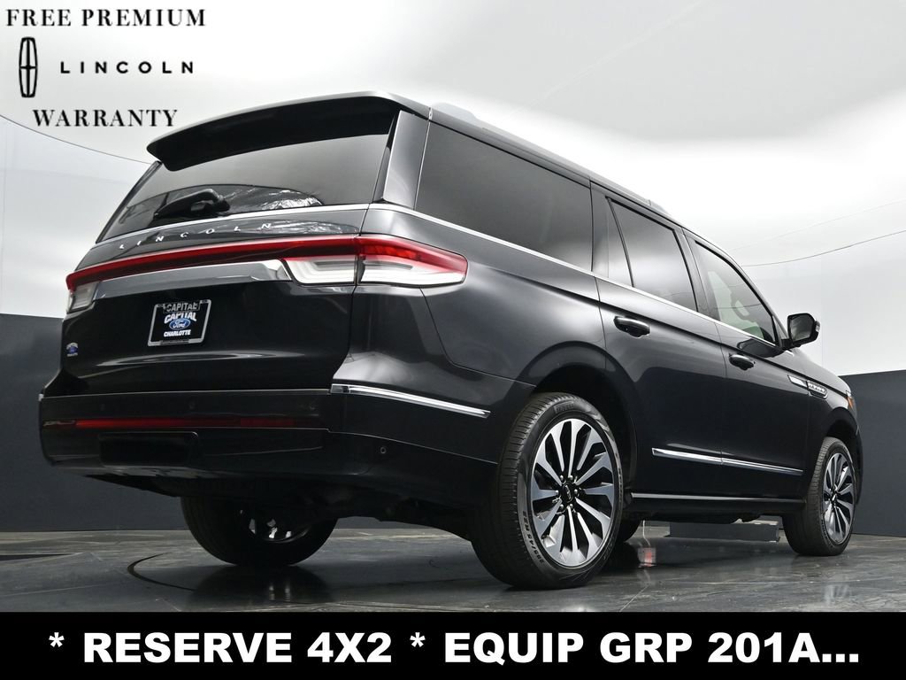 Used 2022 Lincoln Navigator Reserve image 28