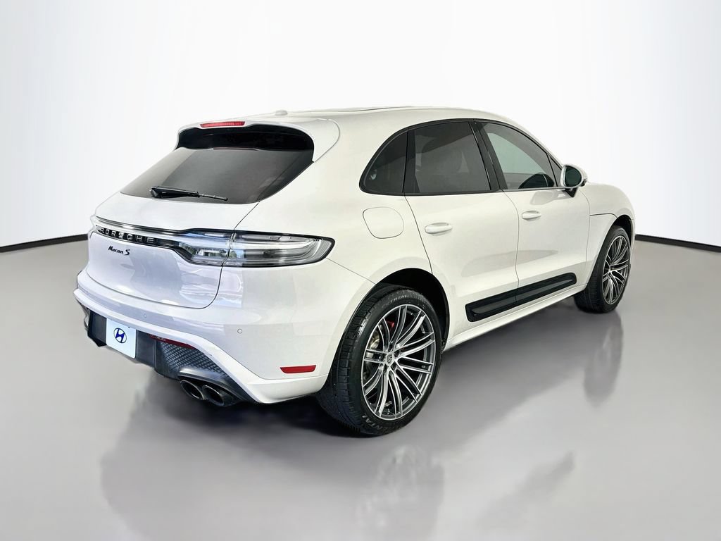 Used 2023 Porsche Macan S AWD/4WD image 5