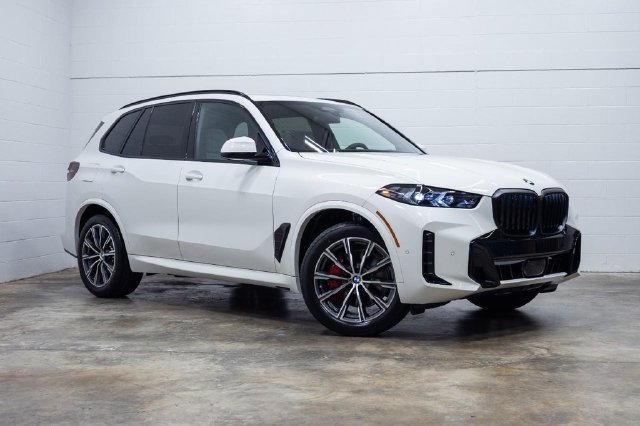 Certified 2026 BMW X5 xDrive40i w/ M Sport Package AWD/4WD image 3