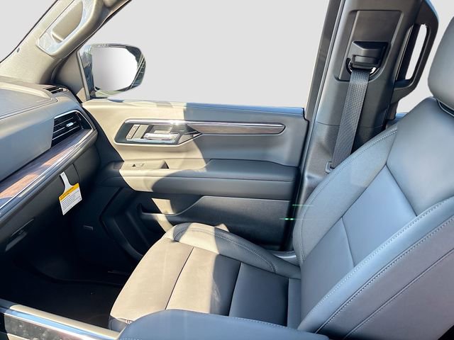 New 2026 Chevrolet Suburban Z71 w/ Comfort Package image 24