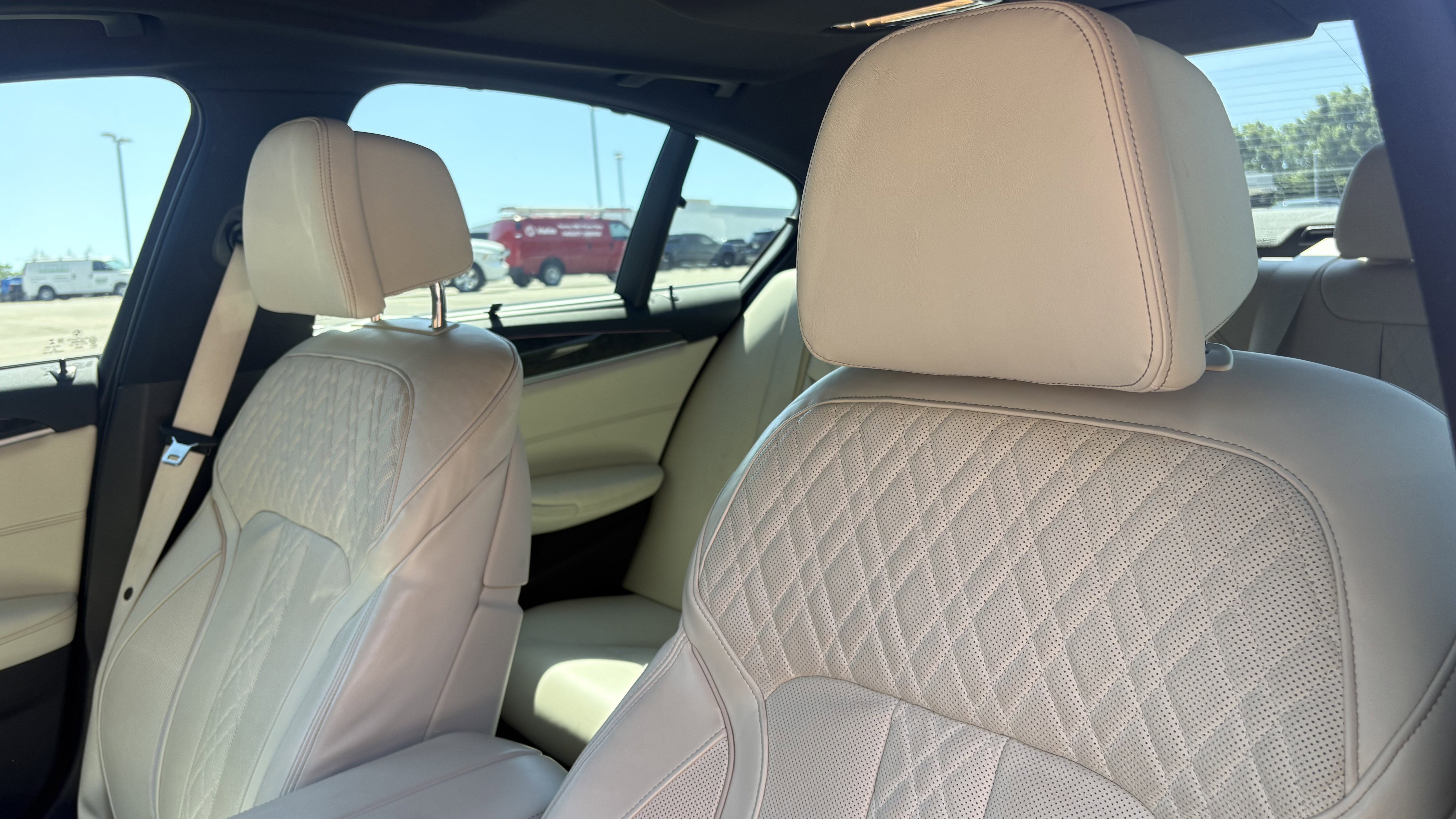 Certified 2023 BMW 540i xDrive w/ Executive Package AWD/4WD image 8