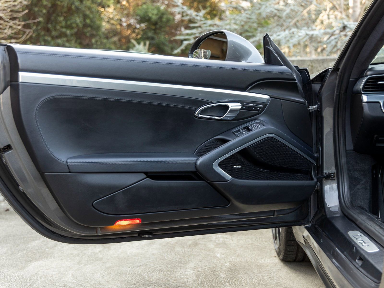 Certified 2016 Porsche 911 Turbo image 23