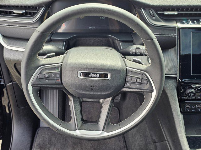 Used 2024 Jeep Grand Cherokee L Altitude AWD/4WD image 26