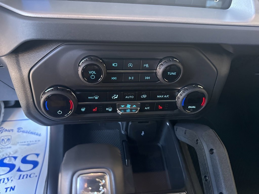 New 2025 Ford Bronco Outer Banks w/ Sasquatch Package image 14