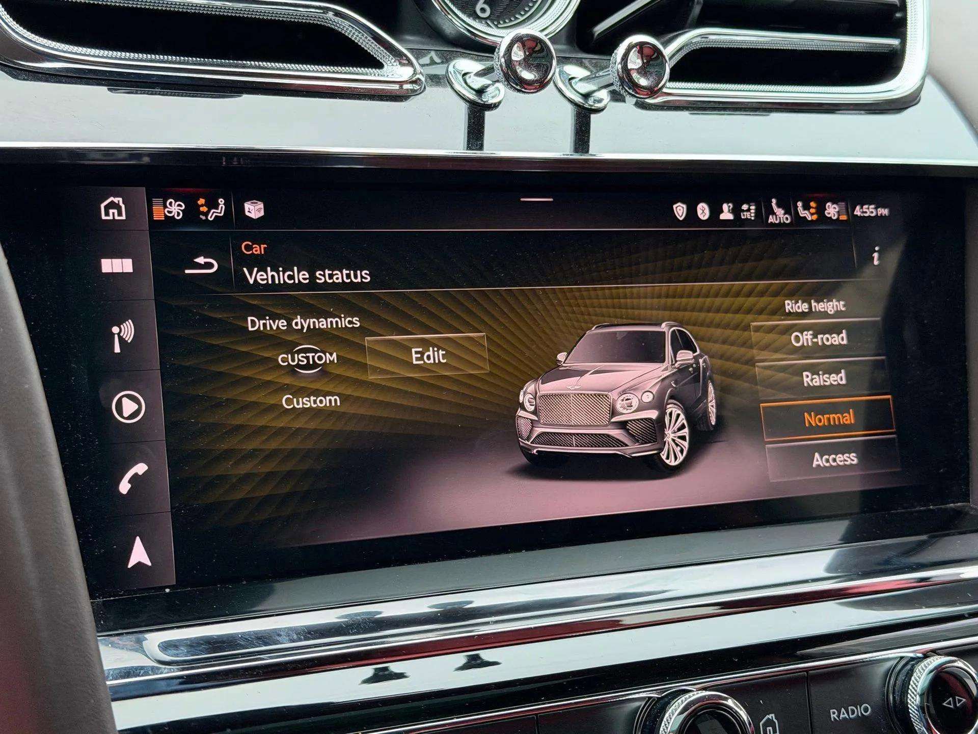 Certified 2022 Bentley Bentayga image 43